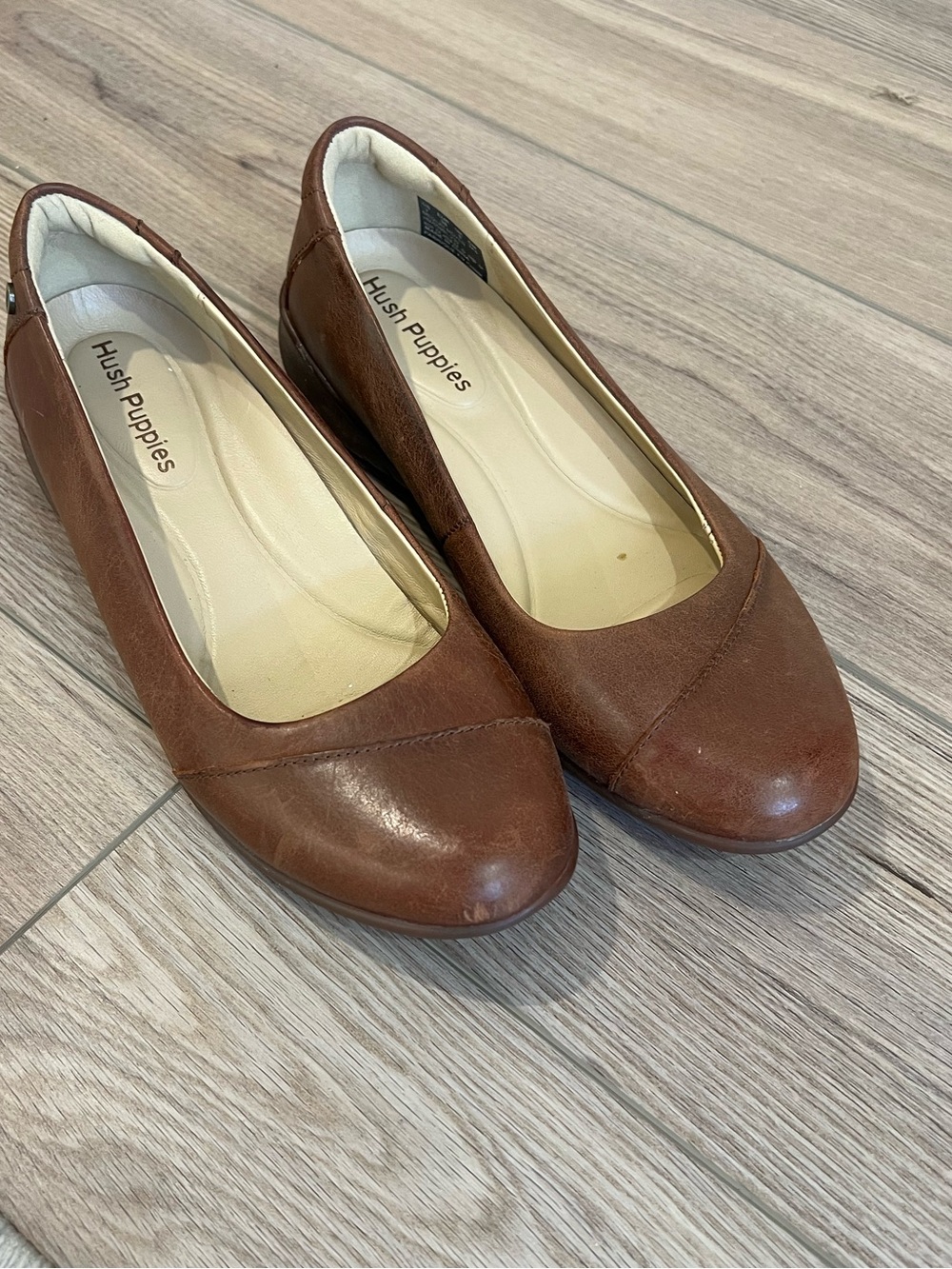 Hush Puppies Brown Leather Pumps Size 7 Low 1” Heel